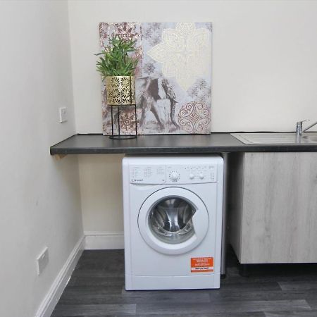 Lovely Twin Bed Studio Near Coventry Shopping Centre Extérieur photo