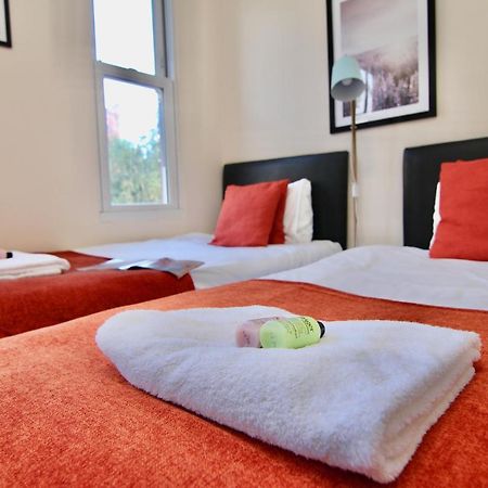Lovely Twin Bed Studio Near Coventry Shopping Centre Extérieur photo