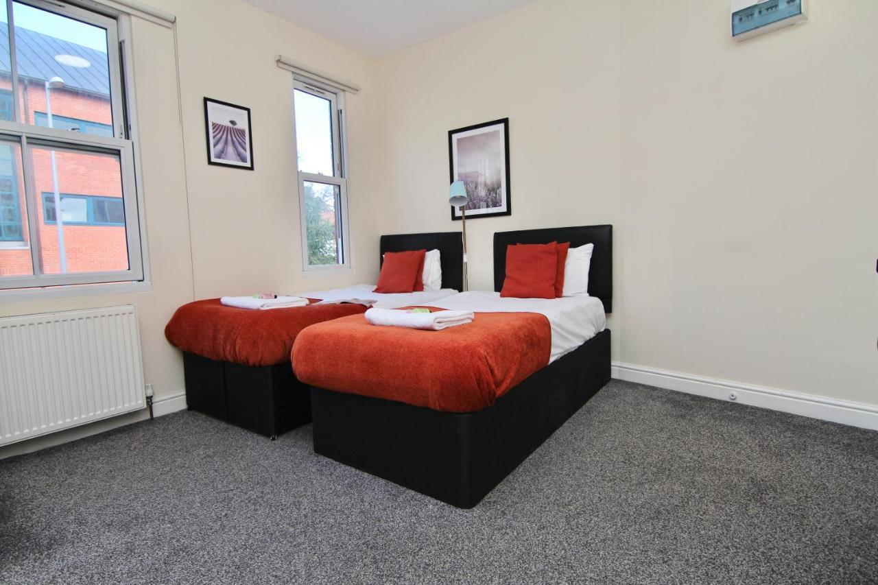 Lovely Twin Bed Studio Near Coventry Shopping Centre Extérieur photo